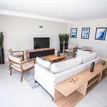 Apartamento Cama King, Solteiro E Berco - All1401