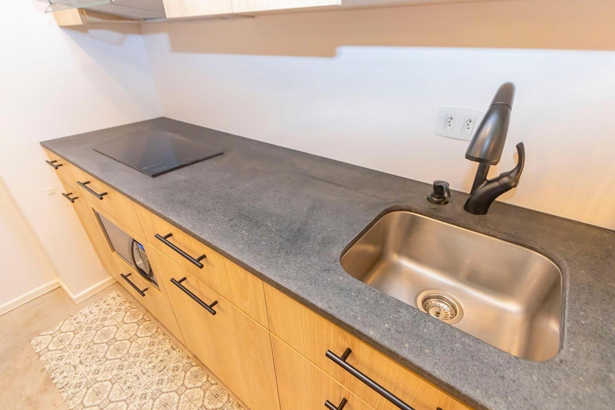 Apartamento Cama King, Solteiro E Berco - All1401 *